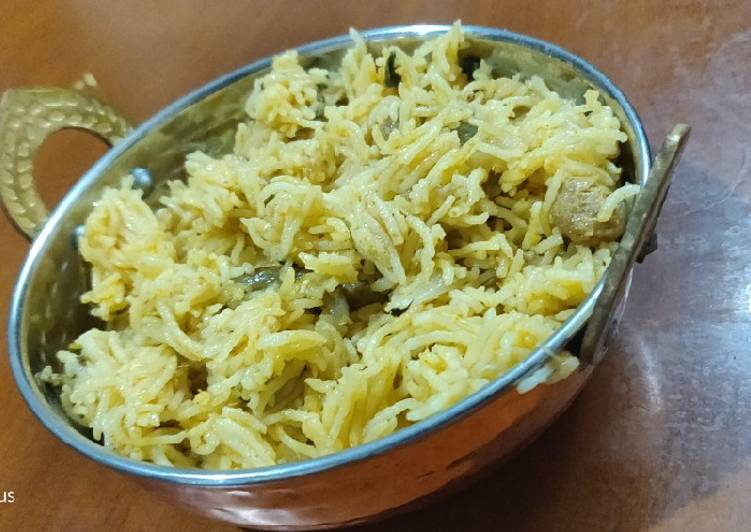 Thengaipaal Kathirikai Rice/coconut milk brinjal rice