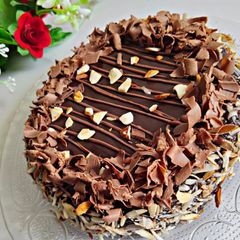 Roasted Almond Oreo Cake A picture of Roasted Almond Oreo Cake.