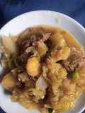 ঘরোয়া বাঁধাকপি আলু মাংস(সাদা) (gharoa bandhakopi aloo mangsho recipe in Bengali)