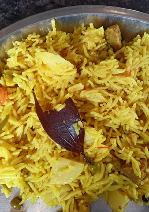 फूलगोभी सोयाबीन पुलाव (fulgobhi soybean pulao recipe in Hindi) रेसिपी मुख्य फोटो