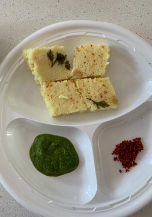 ખાટા ઢોકળા (Khata Dhokla Recipe In Gujarati) રેસીપી મુખ્ય ફોટો