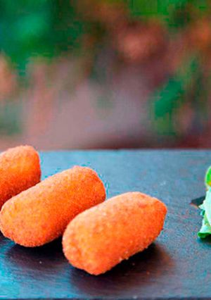 A picture of Iberian ham croquettes.