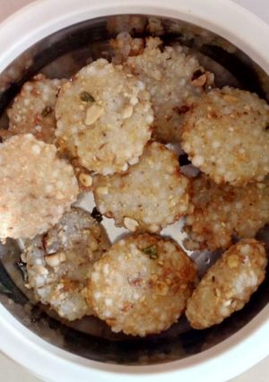 A picture of Sabudana Vada.