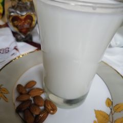 A picture of Salty Laban 🥛.