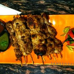 A picture of Chicken Malai Tikka.