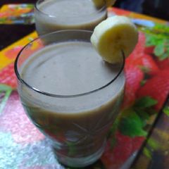 A picture of Apple banana smoothie.