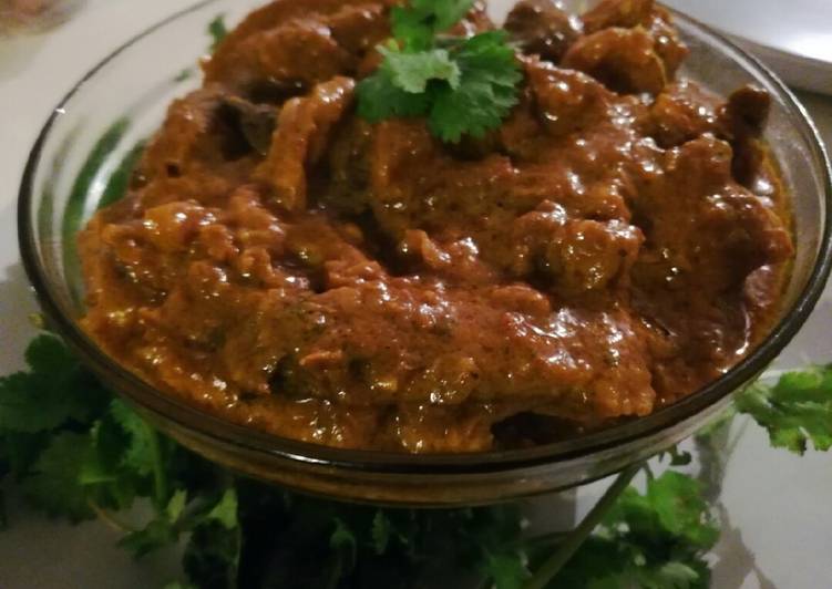 How to Make Super Quick Homemade Beef curry