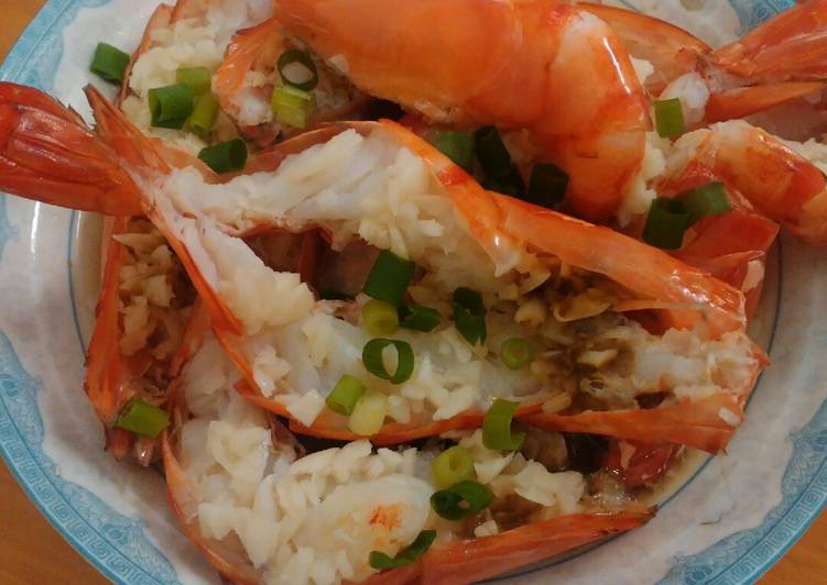 Resep Udang kukus bawang (steamed garlic prawn) oleh Divi 