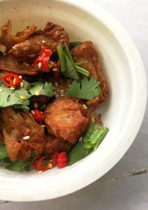 รูปของ ยำไก่ทอดเจ(โปรตีนเกษตร)
