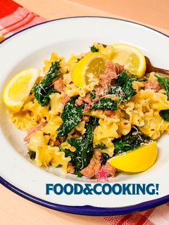 Una foto de Mafaldine con Salsicce e Kale