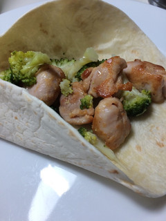 Una foto de Fajitas de carne de cerdo y brocoli