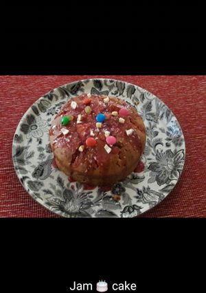 जैम केक (Jam cake recipe in hindi) रेसिपी मुख्य फोटो