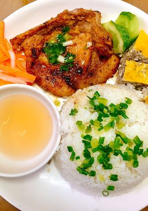 Hình của món Chả trứng (cơm sườn).