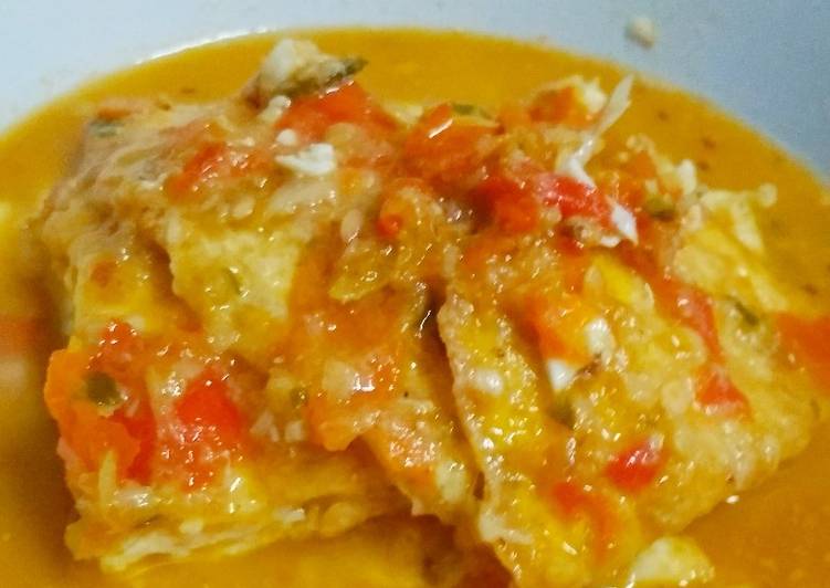 Recipe of Super Quick Telur goreng santan pedas
