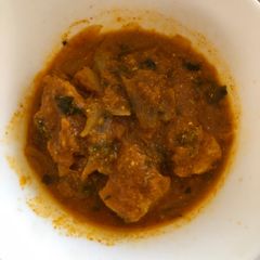 A picture of Chicken curry.