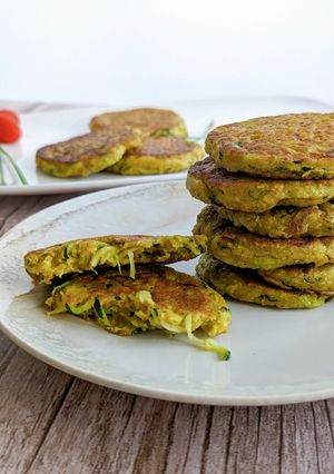 Une photo de Recette de galettes de courgettes facile