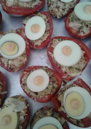 Una foto de Tomates rellenos