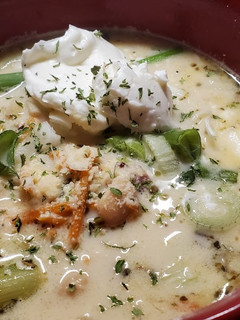 A picture of Tuscan White Bean Soup.