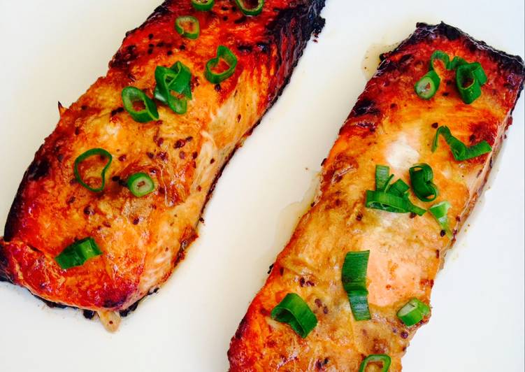 Simple Way to Make Super Quick Homemade Sesame Ginger Salmon
