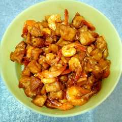 A picture of Udang Sapo Tahu.