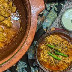 A picture of Mughlai Chicken Handi (boneless).