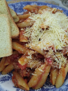 Una foto de Pasta a la boloñesa