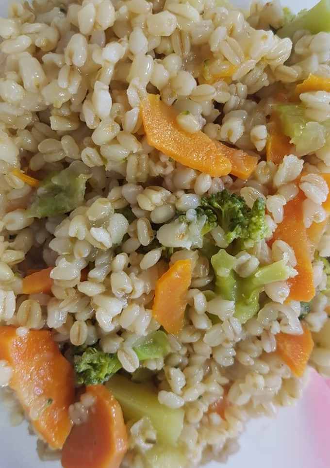 Una foto de Guiso de mote y verduras