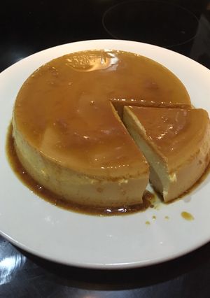 A picture of Flan.