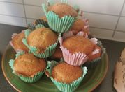 A picture of lemon cupcakes