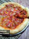 Pizza dengan Pinggiran dan Topping Sosis