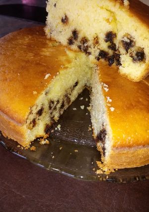 Una foto de Budín de naranjas con chips de choco😋😋😋