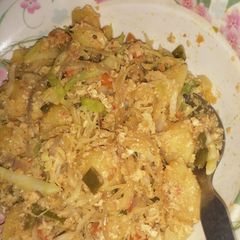 A picture of Potato casserole with eggs.