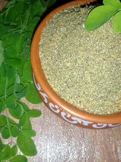 முருங்கைப் பொடி (Murunkai podi recipe in tamil) செய்முறை முக்கிய புகைப்படம்