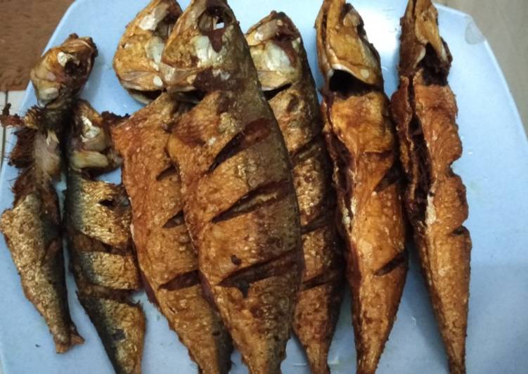 Cara Gampang Membuat Ikan kembung goreng Anti Gagal