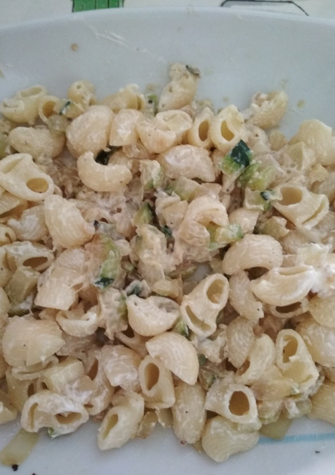 Una foto de Pasta con calabacín y queso Philadelphia