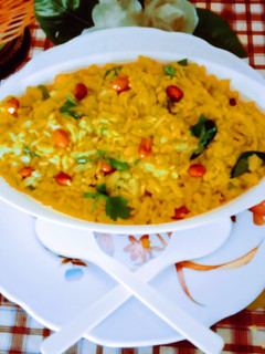 કાંદા પૌવા (Kanda Pauva Recipe In Gujarati) રેસીપી મુખ્ય ફોટો