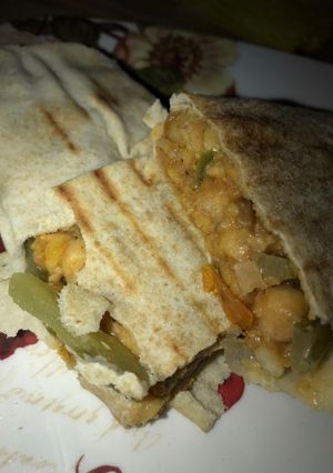 صورة لوصفة ساندويش نباتي vegan sandwich