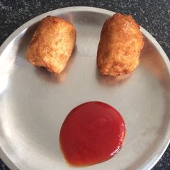 A picture of Bread Roll.