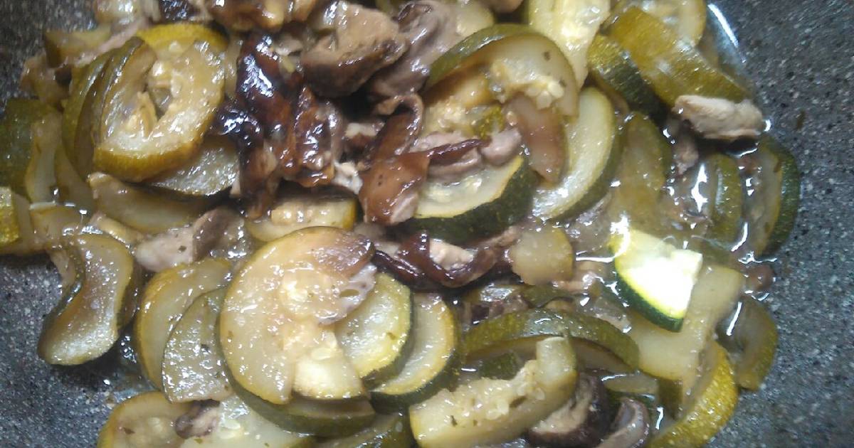 Ricetta Funghi porcini e zucchine 😃 di Pinella Spada Cookpad