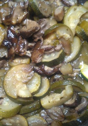 Foto di Funghi porcini e zucchine 😃