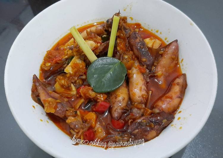 Resep masakan Oseng Cumi Asin Pedas Cabai Merah | Resep Bumbu Oseng Cumi Asin Pedas Cabai Merah Yang Enak Dan Lezat