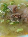 Canh đuôi heo nấu bí xanh