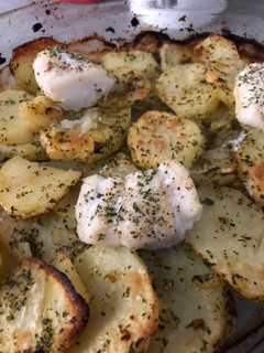 Una foto de Bacalao gratinado con patatas al horno