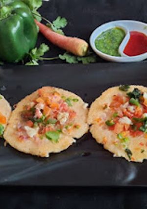 A picture of Oats and vegetables mini uttapam.