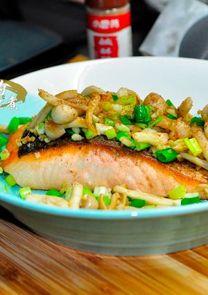 椒鹽鮭魚排 的食譜成品照片