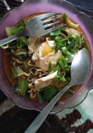 Foto resep Mie telor kuah merah