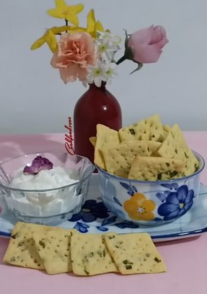 عکسی از دستور کراکر سیب زمینی