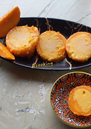 A picture of Alphonso Mango Stuffed Ice cream.