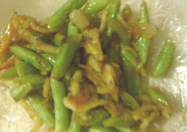 Proses mengolah Tumis buncis ikan teri Lezat