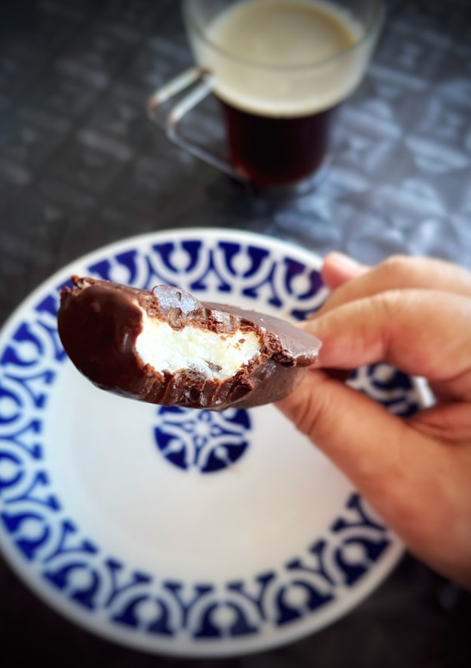 Una foto de Polo stracciatella (en moldes Lékué)